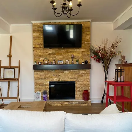 Casa De Vacanta Mountain View Holiday home *